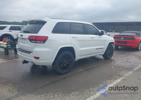 2018 Jeep Grand Cherokee Laredo из США, поврежденный, VIN 1C4RJFAG1JC104385